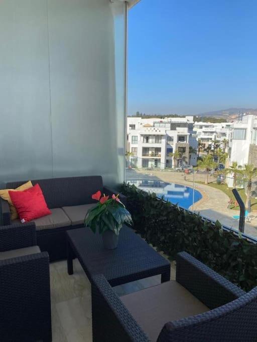 Appartement De Luxe ,Piscine,Parking,Terrasse Agadir Kültér fotó